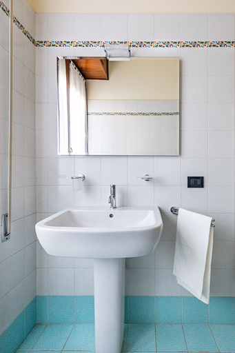 Bathroom 4, La Magnolia 2 Apartment by Wonderful Italy, Brescia