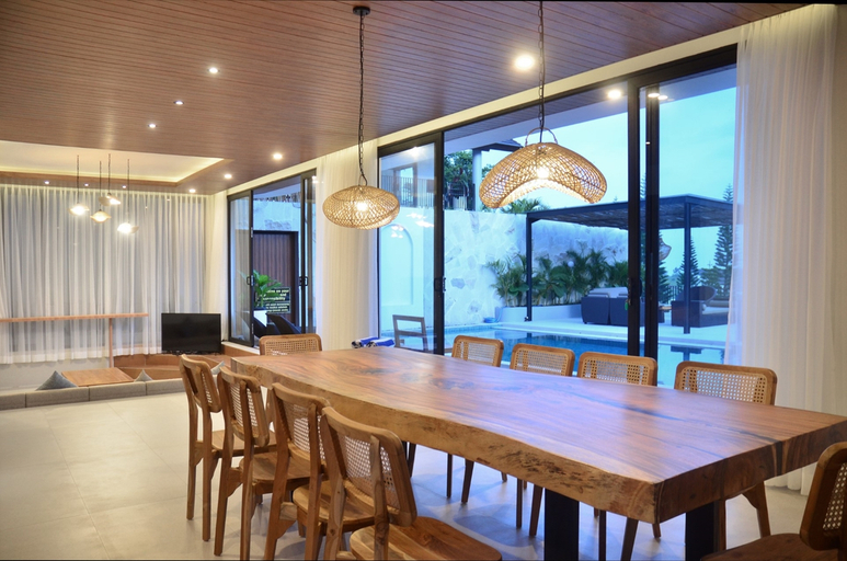 Others 3, Sunset City View Villa 5 bedrooms with a private heated swimming pool, Bandung
