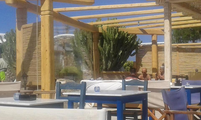 Food & Drinks 4, Peristeronas Village, South Aegean