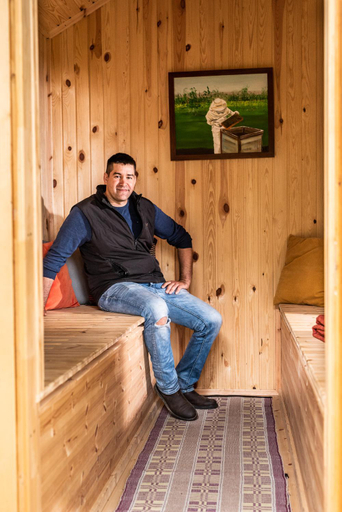 Others 5, Mezes Vendeghaz es Apiterapias kozpont, Abaúj–Hegyközi