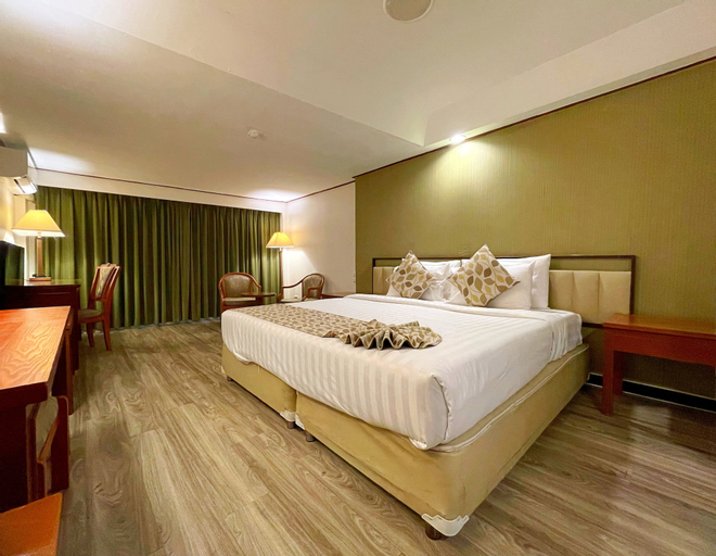 Bedroom 12