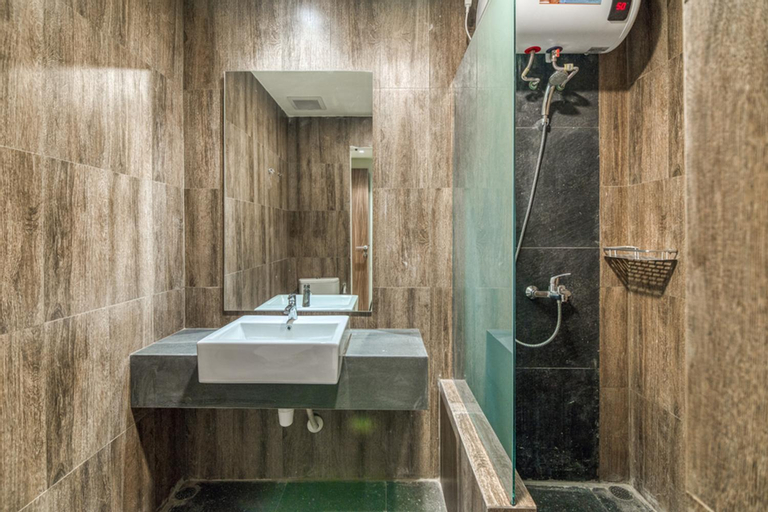 Bathroom 4