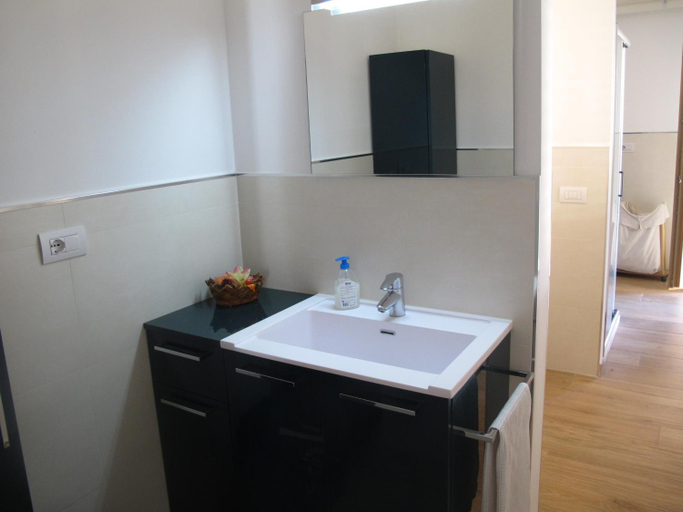Bathroom, B&B Baratoff, Pesaro E Urbino