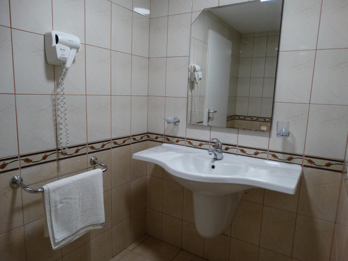 Bathroom 4, Queen Nelly, Primorsko