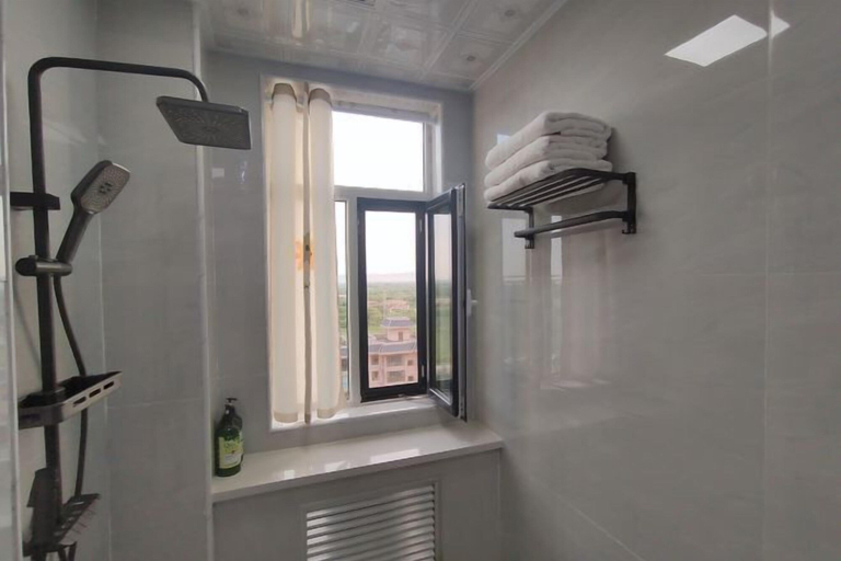 Bathroom 3, Zhangye Yitu express apartment, Zhangye