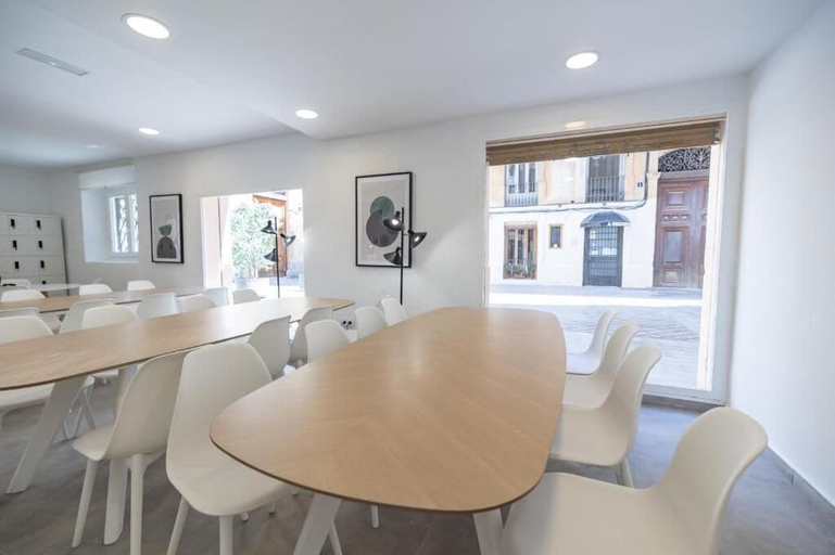 Others 4, Residencia Trinitarios, Valencia