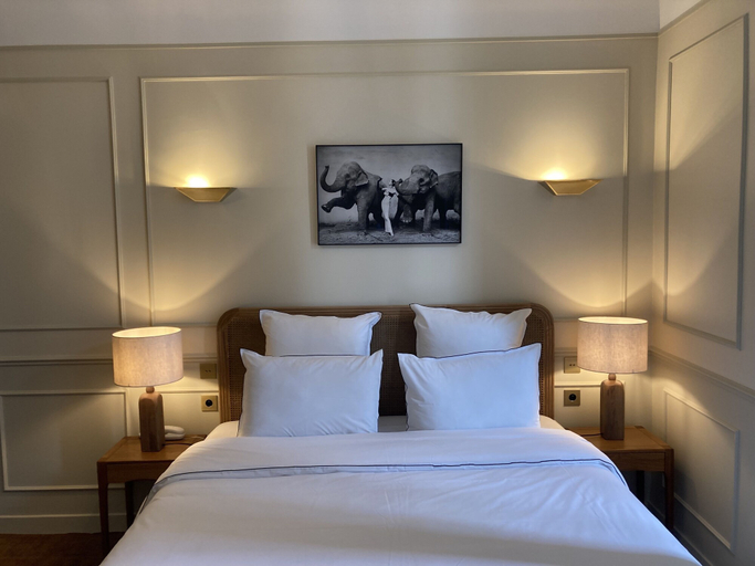 Bedroom 3, Hotel Bristol Pau, Pyrénées-Atlantiques