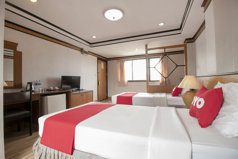 Bedroom 4, Win Long Place Hotel And Serviced Apartment, Bang Rak