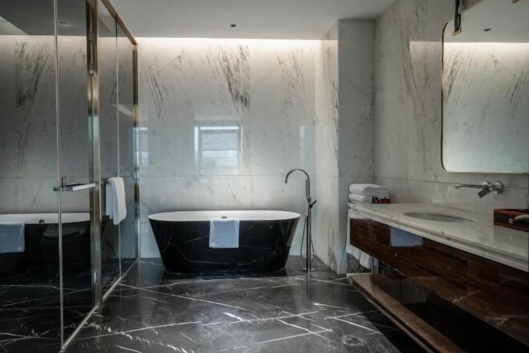 Bathroom, New World Chongqing Hotel, Chongqing