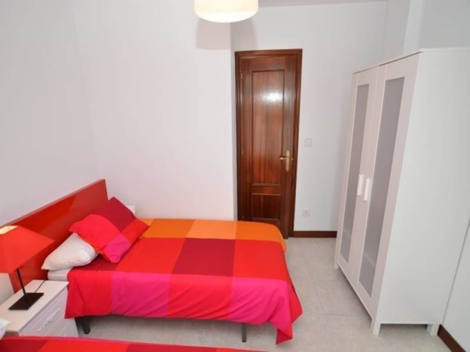 Bedroom 2, Apartment in Isla, Cantabria 102778 by MO Rentals, Cantabria