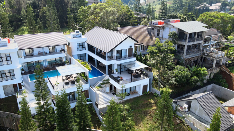 Exterior & Views 1, Sunshine City View Villa 6 bedrooms with a private swimming pool, Bandung