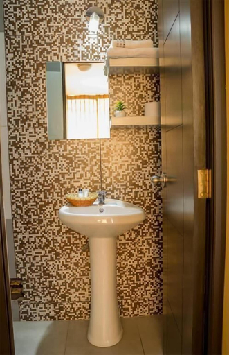 Bathroom 5, Serk'ana Suite Hostal, Arequipa