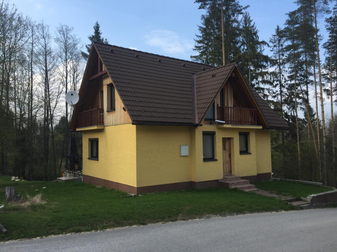 Others 4, Chata Oravska Priehrada, Tvrdošín