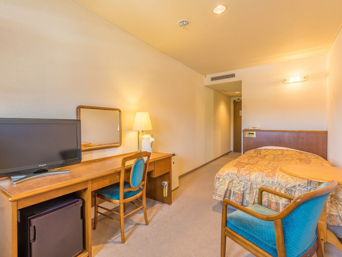 Bedroom 2, Yatsugatake Grace Hotel, Minamimak