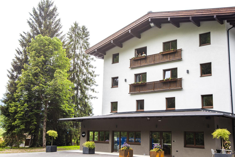Others 2, Contiki Haus Schoneck, Kitzbühel