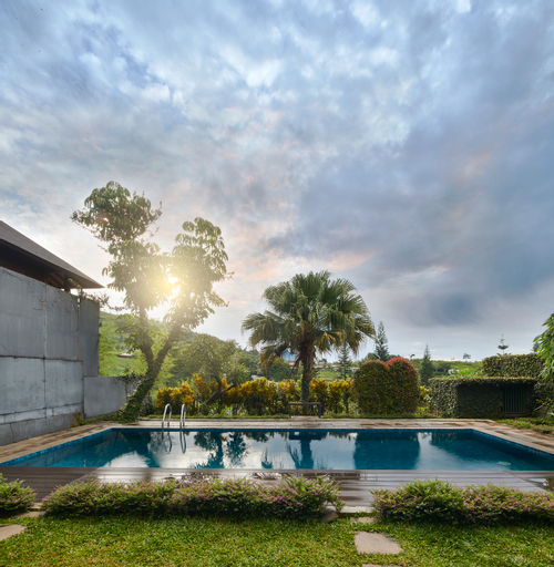 Sport & Beauty 2, Morning Glory Mountain View Villa 4 bedrooms with a private swimming pool, Bandung