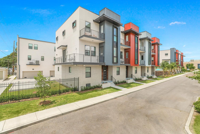 Others 5, New Construction Elegant Villas, Orleans