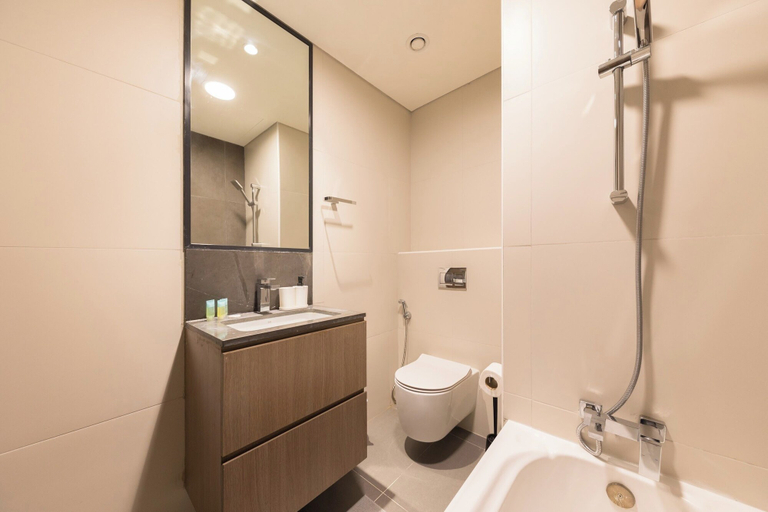 Bathroom 3, Splendid 1BR in Living Garden, Dubai