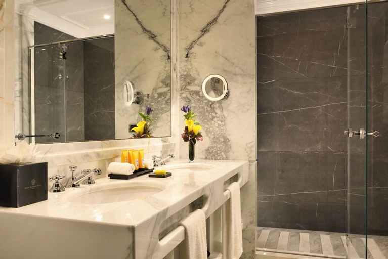 Bathroom 8