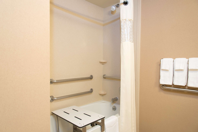 Bathroom 22