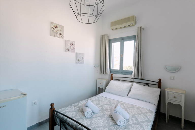 Bedroom 4, Seven Grapes - Karterados, South Aegean