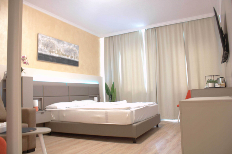 Bedroom 5, Isar City Hotel, München