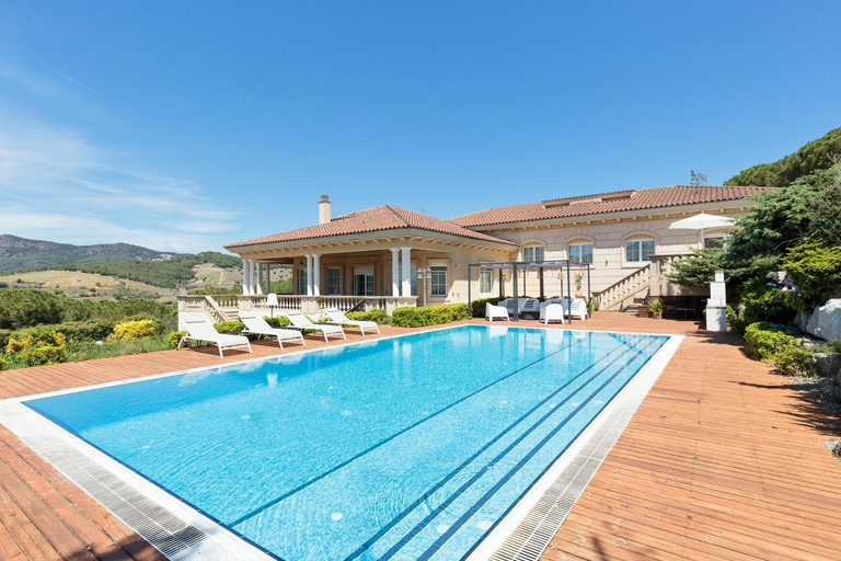 Sport & Beauty 2, Luxury Seaview Villa by Olala Homes, Barcelona