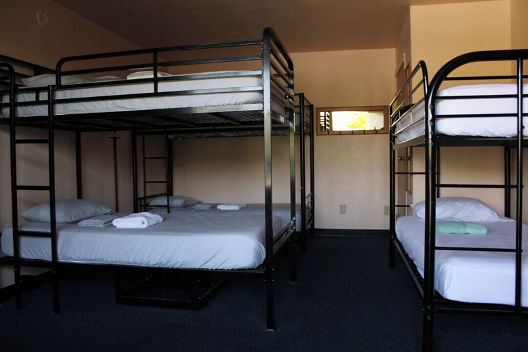 Bedroom 3, Ashland Commons Hostel, Jackson