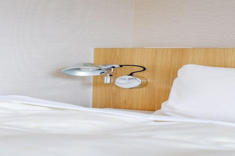 Bedroom 14