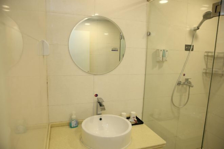 Bathroom 4, Grace Inn (Yutai Bus Station), Jining
