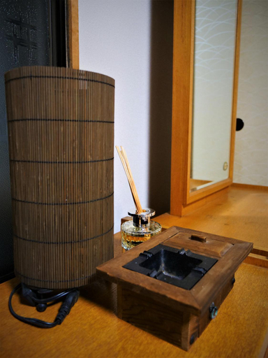 Others 2, Minpaku Mon, Sapporo