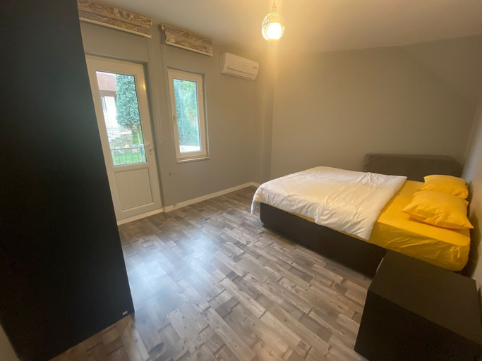 Bedroom 2, Uzer Apart, Merkez