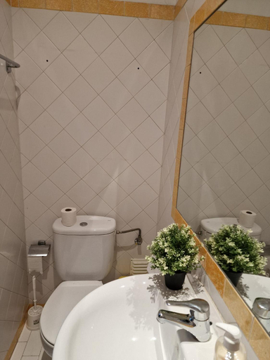Bathroom, D&N Hospedagem Lisboa, Lisbon