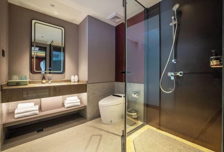 Bathroom 4, Dongfang Yijing Hotel, Lishui