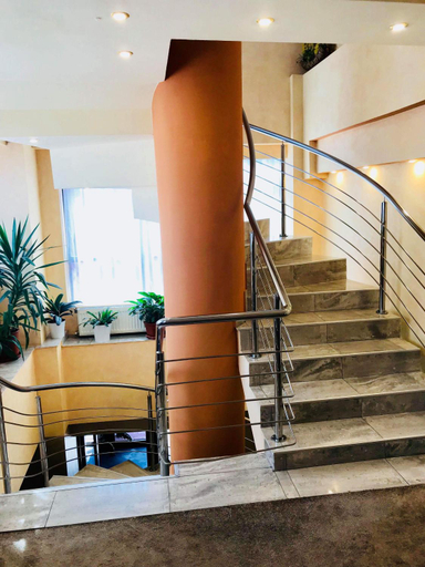Others 5, Hotel Palace, Targu Jiu