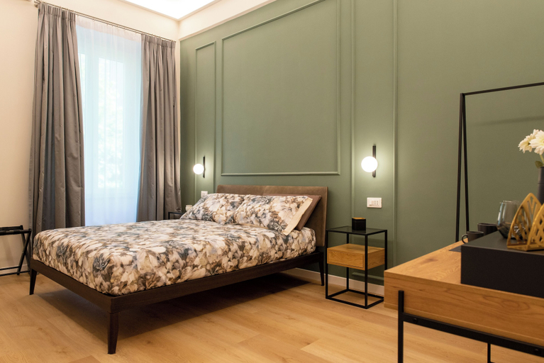 Bedroom 4, Suite 33, Napoli