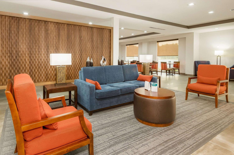 Public Area, Comfort Suites DeSoto Dallas South, Dallas