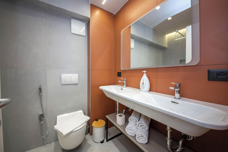 Bathroom 3, Blloku Unique Apartments 2, Tiranës