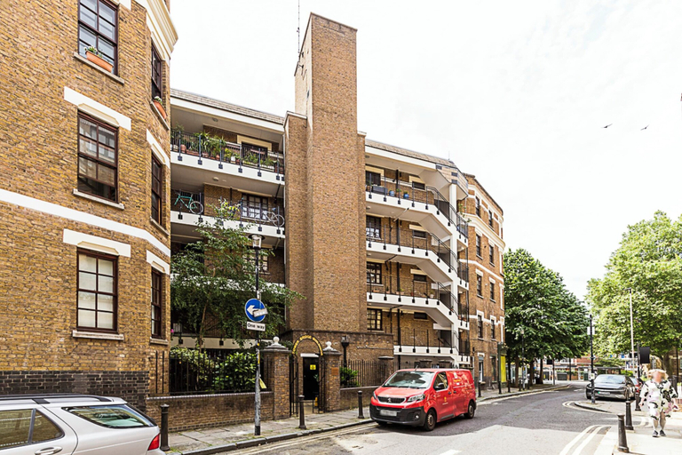Exterior & Views 2, Stylish Riverside Retreat in Central London, London