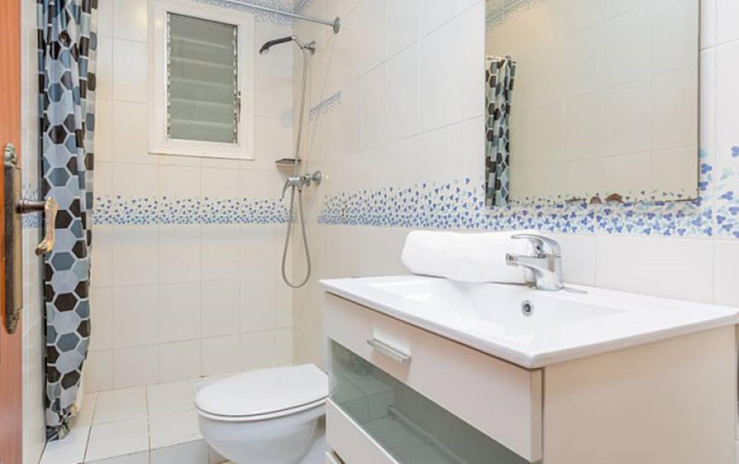 Bathroom 3, 104672 - Apartment in Llafranc, Girona