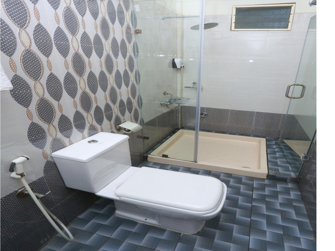 Bathroom 5, Sophiya Suites, Ernakulam