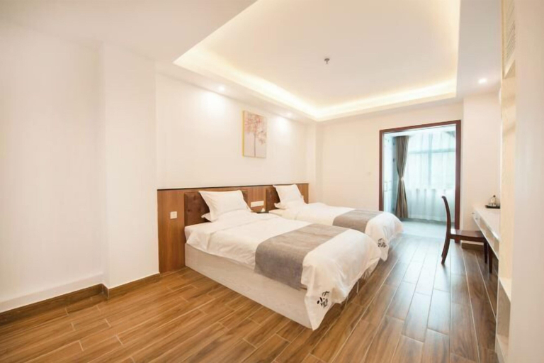 Bedroom 3, Xiaoshu Wushe Boutique Hostel, Haikou