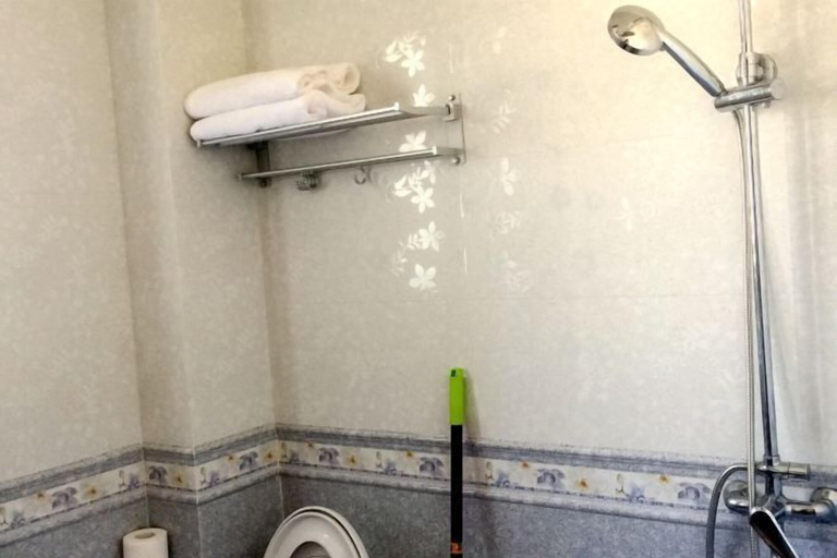 Bathroom 3, Tingtaoge Inn, 186 Qianchao, Hui'an, Quanzhou