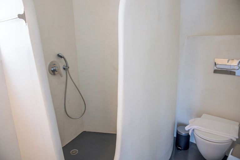 Bathroom 5, White Cave Villas, South Aegean