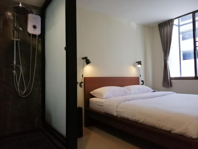 Bedroom 5, The Marble Hostel, Bang Rak