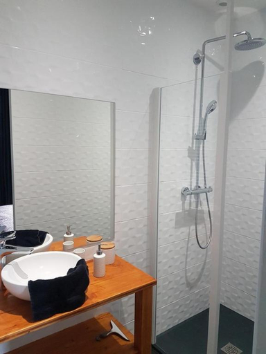 Bathroom 3, Clos sainte catherine, Maine-et-Loire