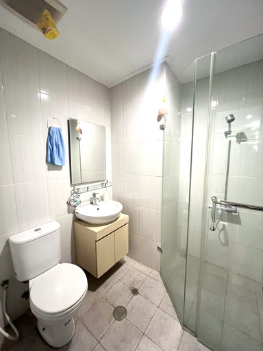 Bathroom 5, Apartemen Tamansari Semanggi by VASAKA VILLA, Jakarta Selatan