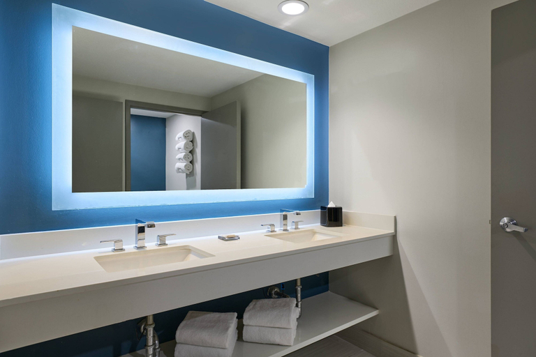 Bathroom 5, Marriott Sanibel Harbour Resort & Spa, Lee