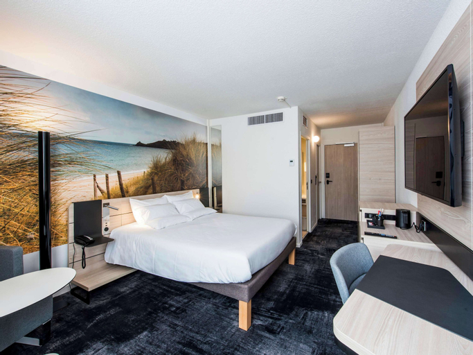 Bedroom 16