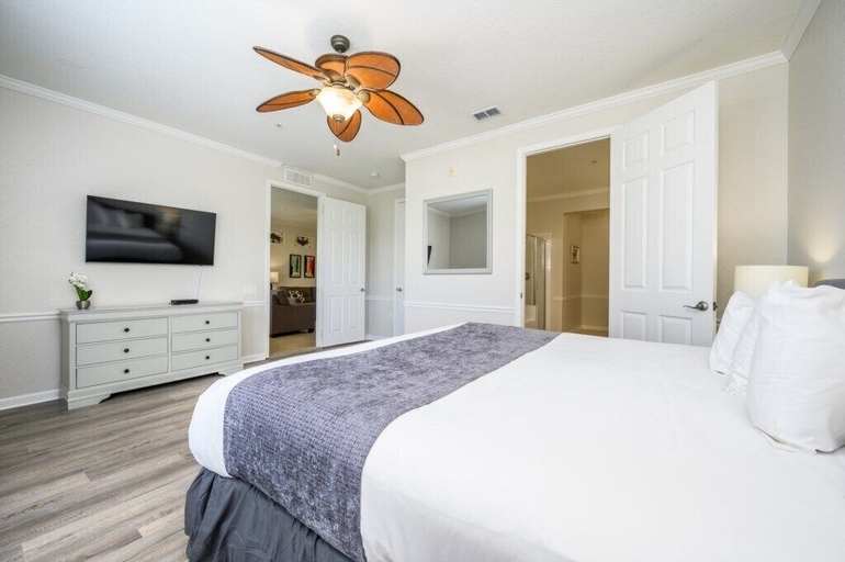Bedroom 4, Epic Universe 4 Bedroom Plus, Lake View Condo, Vista Cay-1008, Orange